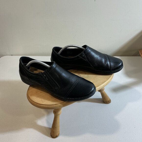 Clarks Black Leather Flats women’s size 12 - Picture 2 of 15